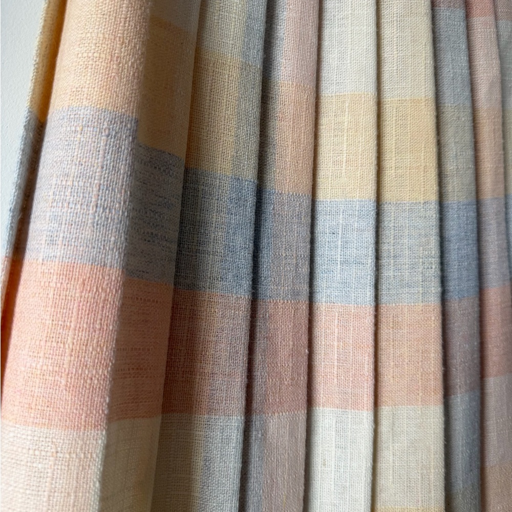 Pastel Pleated Skirt Vintage - Picture 2 of 10